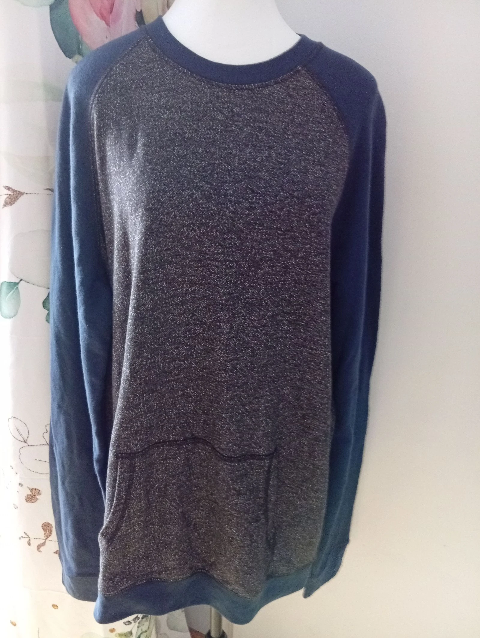 Sudadera ligera informal con bolsillo canguro 60% algodón – photo 2